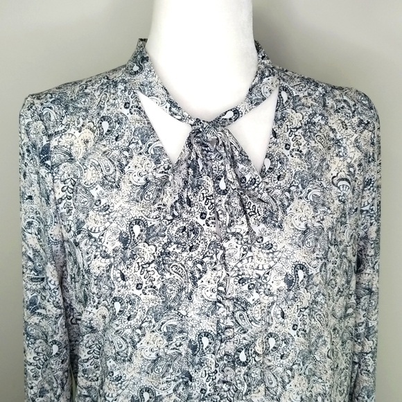 Lila Rose Flaired Printed Long Sleeve Dress - Picture 3 of 9